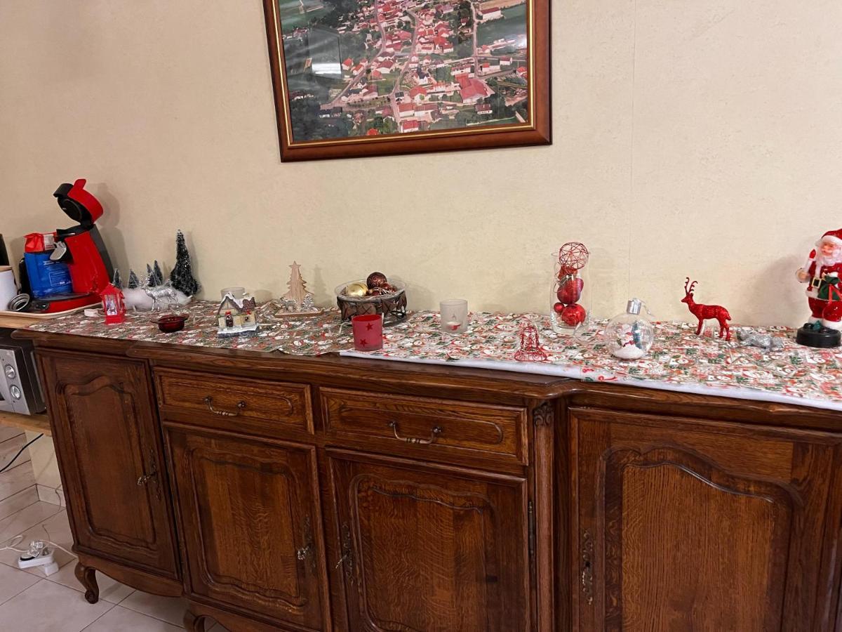 Chambres D'Hotes Aux Portes Des Tumuli Bussy-le-Château Exteriör bild